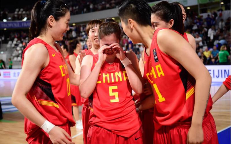 中国篮球女队vs西班牙的相关图片